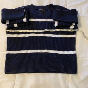 4/$12 or 3/$9  Banana Republic Petite Sweater XS